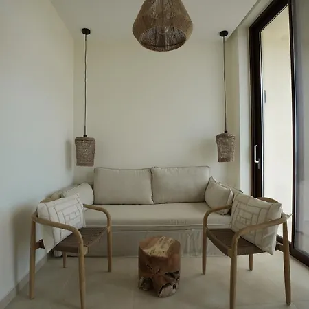 Mulberry Villa *